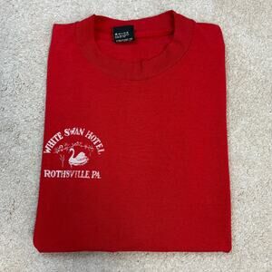 Screen Stars Best Vintage White Swan Hotel Rothsville PA Graphic LS Shirt Size L